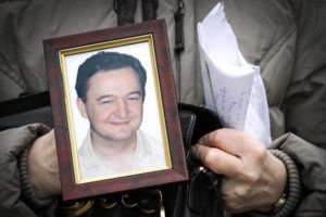 В России убит адвокат матери Сергея Магнитского