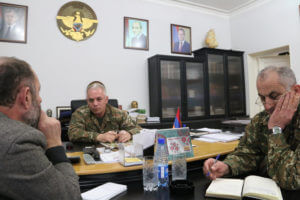 Левон Мнацаканян: Наши снайперы подготовлены в несколько раз лучше, чем азербайджанские