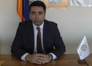 Блок «Выход» обещает решить транспортные проблемы Еревана