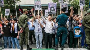 Митинг в Иране: Красный цвет на флаге Турции – это кровь армян
