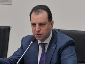Делегация во главе с министром обороны Армении отбыла в Москву