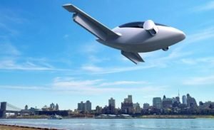 Электросамолет вертикального взлета и посадки совершил первый полет