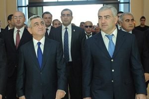 Как поделят власть Серж Саргсян и Самвел Карапетян?