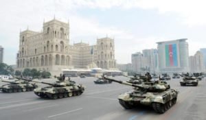 Азербайджан снизил траты на оборону на 36%