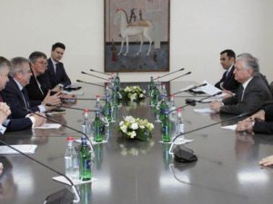 Глава МИД Армении обсудил с европейскими наблюдателями состоявшиеся накануне парламентские выборы