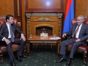 Спикер парламента Армении и посол Сербии обсудили вопросы сотрудничества