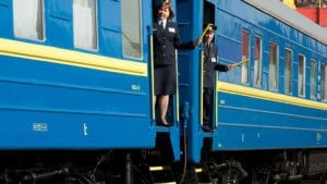 Малышка Аревик стала первой обладательницей необычного свидетельства о рождении "Место рождения: поезд 97 Кисловодск-Тында"