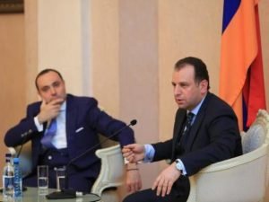 Министр обороны встретился с армянскими студентами высших учебных заведений России