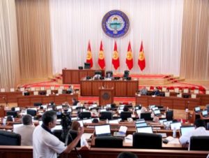 Кыргызстан вслед за Казахстаном откажется от кирилицы