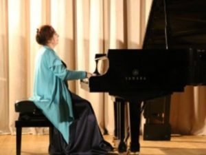 91-летняя пианистка Мария Гамбарян даст концерт в петербургской Капелле