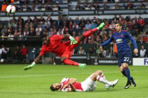 Генрих Мхитарян забил красивый гол: «Аякс» - «Манчестер Юнайтед» - 0:2