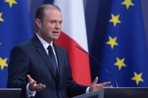 Скандальные связи премьер-министра Мальты с кланом Алиева грозят ему серьезными проблемами в Брюсселе