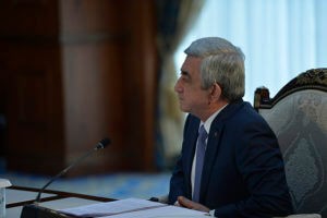 Президент Саргсян отправился с официальным визитом в Катар