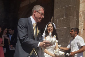 Евродепутат обвенчался в Армении со своей избранницей