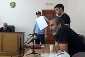 Арарат Хандоян приговорен к 3,5 годам лишения свободы