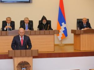 В Степанакерте стартовал третий форум армянских партий