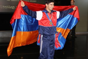 Глухой армянский борец завоевал бронзовую медаль на играх в Турции