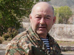 Если Азербайджан думает, что из-за этого мы не должны стрелять и уничтожать огневую точку, очень сильно ошибается - полковник Акопян