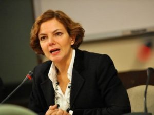 Франция готова организовать встречу президентов Армении и Азербайджана - посол