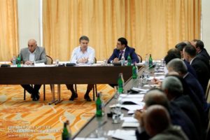 Премьер-министр Армении: Местным властям нужно следить за расходами своих бюджетов