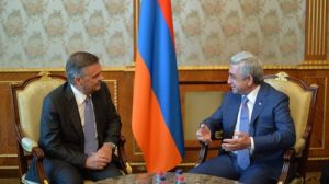 Президент выразил надежду, что хоккей с шайбой получит развитие в Армении