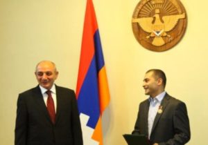 Президент Арцаха наградил боксера Вахтанга Дарчиняна орденом «Месроп Маштоц»