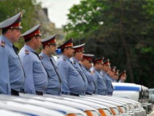 В Таджикистане двадцать милиционеров уволили из-за лишнего веса