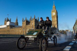 Великобритания откажется от автомобилей с двигателем внутреннего сгорания