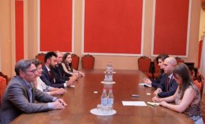 Глава парламентской комиссии и представитель фонда «Конрад Аденауэр» обсудили вопросы сотрудничества