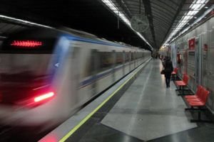 Нападение с ножом в метро Тегерана: 5 пострадавших