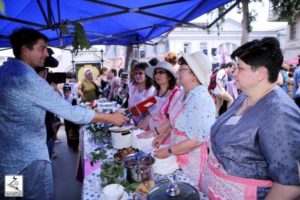 В Тбилиси прошел фестивальный конкурс армянской толмы
