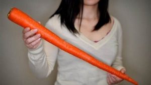 14-летнюю «Мисс России» изнасиловали морковкой