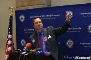 Посол США: Важно, чтобы Армения самостоятельно принимала решения в оборонных вопросах