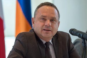 Франция выступает за проведение регулярного диалога по Карабахскому урегулированию: Жан-Франсуа Шарпантье