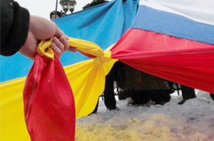 Киев и Москва обменялись арестами: В Украине арестовали Шойгу а в Москве Кравченко