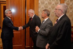 Сопредседатели Минской группы ОБСЕ планируют осенью посетить регион