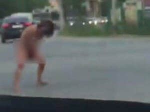 Голая россиянка распилила себе промежность ножовкой (+18 Видео, фото)