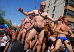 Азербайджанские геи разгромили бакинскую чайхану