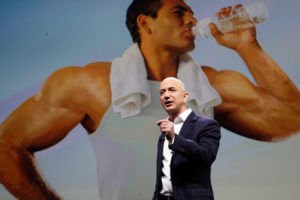 Билл Гейтс сдал свое многолетнее лидерство Джеффу Безосу