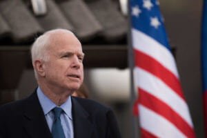 У сенатора Маккейна диагностировали опухоль мозга