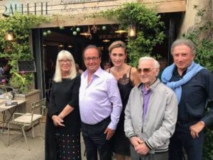 Шарль Азнавур пообедал с бывшим президентом Франции