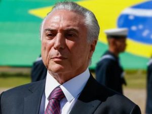 Президент Бразилии избежал судебного процесса по обвинению в коррупции