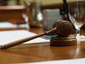 В Баку проходит трагикомический суд по делу банды грабителей нетрадиционной ориентации