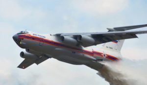 Самолет МЧС России совершил первый полет для тушения пожара в Хосровском лесу