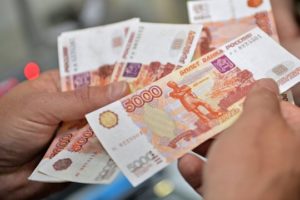 Сотрудник Полиции РА в Армавире пытался разменять фальшивые рубли