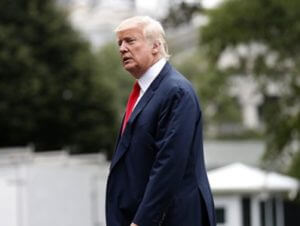 Трамп распустил два совета при Белом доме