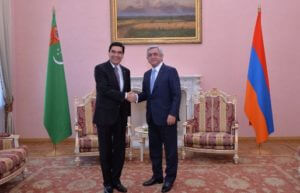 Ереван и Ашхабад обсудили вопрос открытия прямого авиасообщения