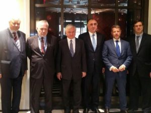 Главы МИД Армении и Азербайджана обсудили предстоящую встречу президентов