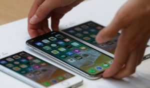 Новый Айфон 8: старт продаж провалился по всему миру