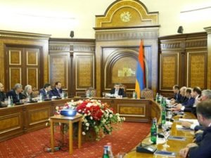 В Правительстве Армении обсудили Государственную программу по развитию военно-промышленного комплекса страны